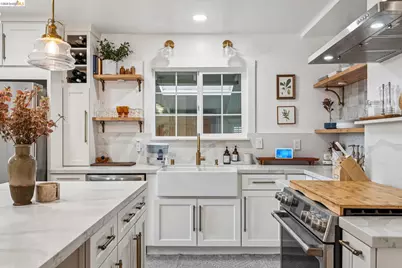 1720 Auseon Ave, Oakland, CA 94621 - Photo 16