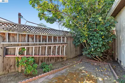 35446 Cleremont Dr, Newark, CA 94560 - Photo 40