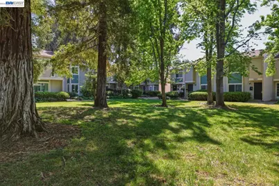 1245 Pine Creek Way #I, Concord, CA 94520 - Photo 26