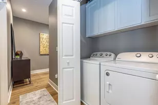 228 First St, Benicia, CA 94510 - Photo 26