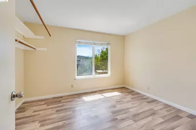 2142 Redwood Rd, Hercules, CA 94547 - Photo 18