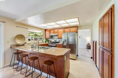 2142 Redwood Rd, Hercules, CA 94547 - Photo 10