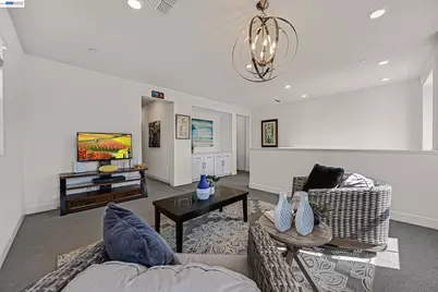 1710 Flora Way, Tracy, CA 95376 - Photo 16