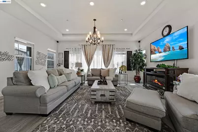 1710 Flora Way, Tracy, CA 95376 - Photo 10