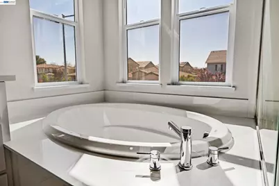 1710 Flora Way, Tracy, CA 95376 - Photo 24