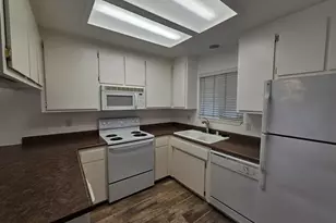 5570 Mountain View, Redding, CA 96003 - Photo 28