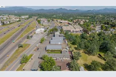 5570 Mountain View, Redding, CA 96003 - Photo 44