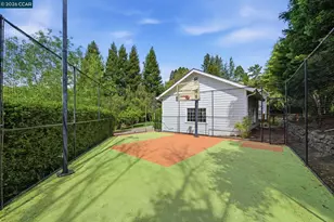 3 Honey Hill Ct, Orinda, CA 94563 - Photo 32