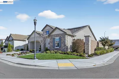 1560 Empire, Lodi, CA 95242 - Photo 2