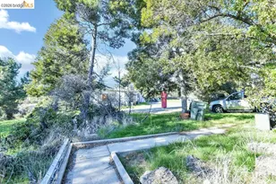 4058 Treat Blvd, Concord, CA 94518 - Photo 10