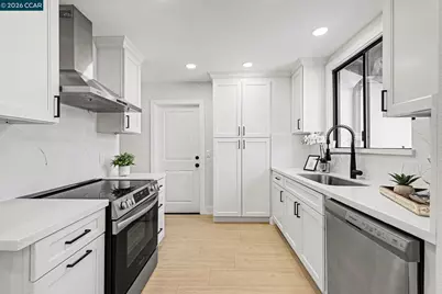 2840 Mount Diablo St, Concord, CA 94518 - Photo 12