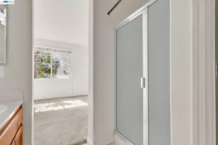 10863 Packard St, Oakland, CA 94603 - Photo 18