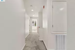 10863 Packard St, Oakland, CA 94603 - Photo 20