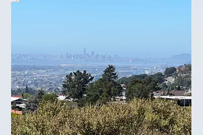 14381 Skyline Blvd, Oakland, CA 94619 - Photo 16