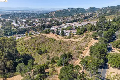 14381 Skyline Blvd, Oakland, CA 94619 - Photo 24