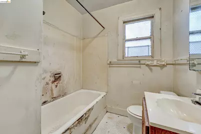 1707 78th Ave, Oakland, CA 94621 - Photo 16