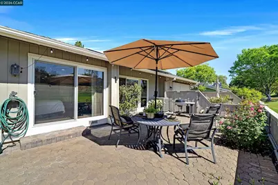 692 Silver Lake Dr, Danville, CA 94526 - Photo 38