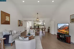 692 Silver Lake Dr, Danville, CA 94526 - Photo 16