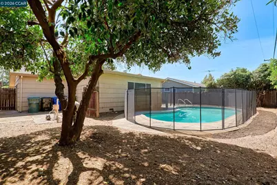 7016 Uranus Pkwy, Sacramento, CA 95823 - Photo 18