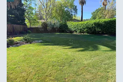 918 Cortina Ct, Walnut Creek, CA 94598 - Photo 4