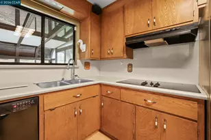 31 Oak Knoll Loop, Walnut Creek, CA 94596 - Photo 10