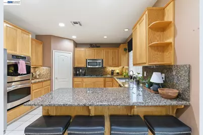 2076 Captalpa, Antioch, CA 94509 - Photo 8