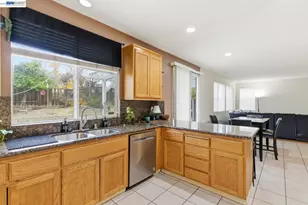 2076 Captalpa, Antioch, CA 94509 - Photo 10