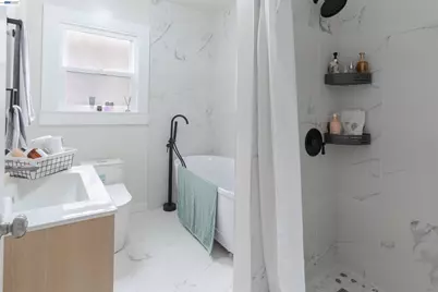 318 Pine St, Stockton, CA 95204 - Photo 20