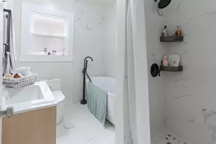 318 Pine St, Stockton, CA 95204 - Photo 20