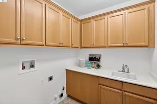 5679 Leitrim Way, Antioch, CA 94531 - Photo 44