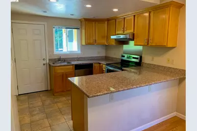 1520 Schenone Ct #2, Concord, CA 94521 - Photo 2