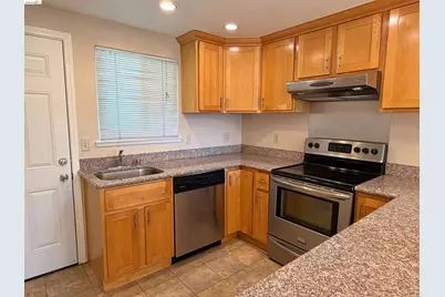 1520 Schenone Ct #2, Concord, CA 94521 - Photo 2