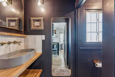 1720 Auseon Ave, Oakland, CA 94621 - Photo 40