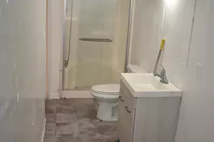 9945 B St, Oakland, CA 94603 - Photo 6