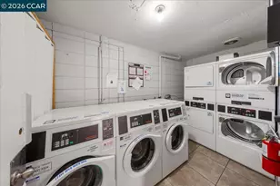 330 Vernon St, Oakland, CA 94610 - Photo 20