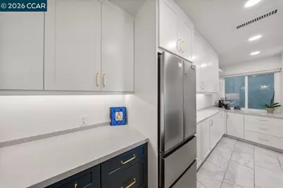 330 Vernon St #207, Oakland, CA 94610 - Photo 8