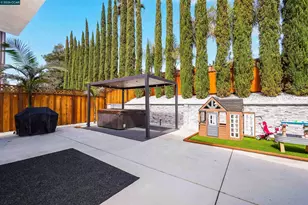 621 Black Oak Way, Antioch, CA 94509 - Photo 52
