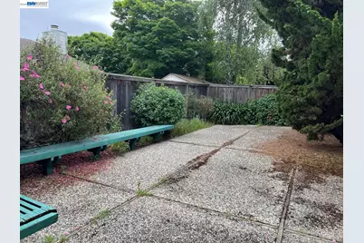 212 Puddingstone Rd, Alameda, CA 94502 - Photo 24