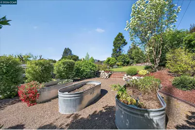 31 Ivy Dr, Orinda, CA 94563 - Photo 36