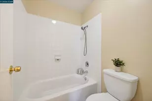 1065 Mohr Ln, Concord, CA 94518 - Photo 20