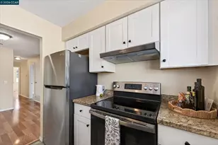 1065 Mohr Ln, Concord, CA 94518 - Photo 8