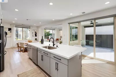 6017 Basaltina Pl, Dublin, CA 94568 - Photo 12