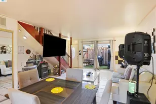 27505 Tampa Ave, Hayward, CA 94544 - Photo 14