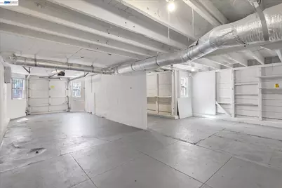 1612 11th St, Oakland, CA 94607 - Photo 32