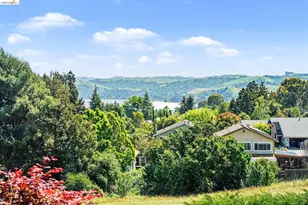 563 Cooper Dr, Benicia, CA 94510 - Photo 44