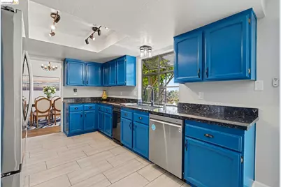 563 Cooper Dr, Benicia, CA 94510 - Photo 18