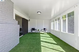 6613 Demaret Dr, Sacramento, CA 95822 - Photo 18