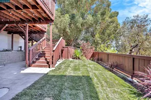 1100 Dunsyre Dr, Lafayette, CA 94549 - Photo 38