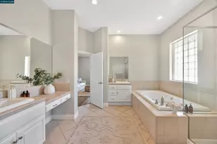 1100 Dunsyre Dr, Lafayette, CA 94549 - Photo 18