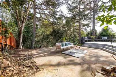 18286 Center St, Castro Valley, CA 94546 - Photo 46